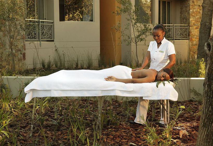 Moloko Strathavon Hotel 5