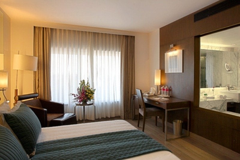 Hotel St Laurn Business 10
