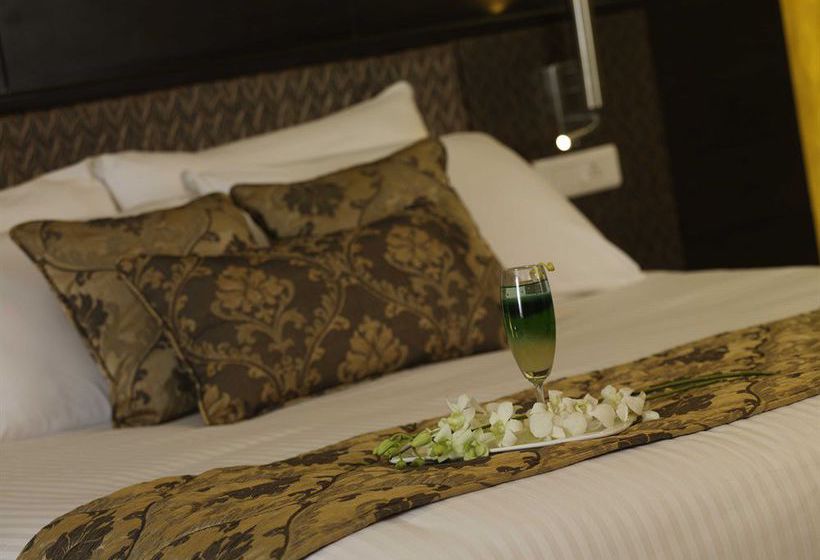 Hotel Starottel Ahmedabad 10