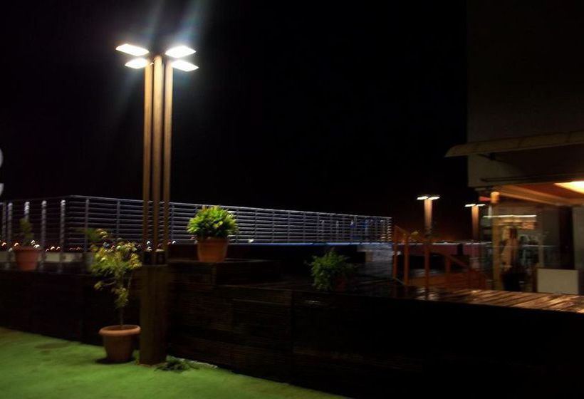 Hotel Starottel Ahmedabad 15