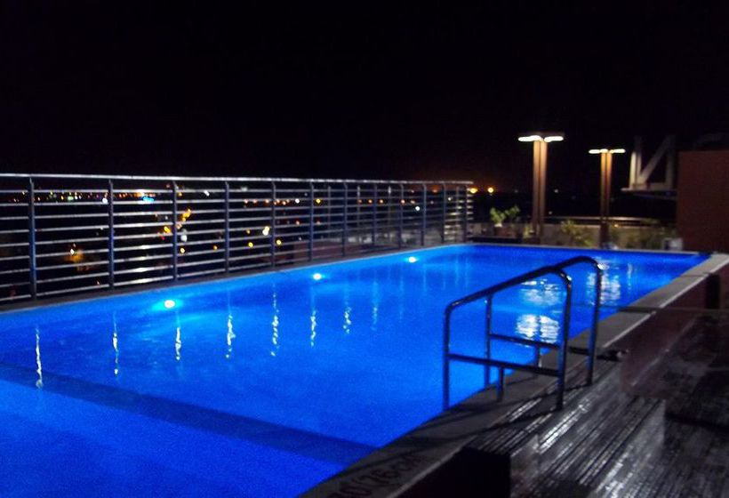 Hotel Starottel Ahmedabad 17