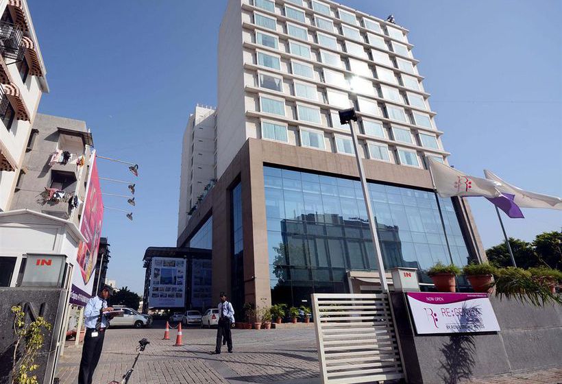 Hotel Starottel Ahmedabad 19