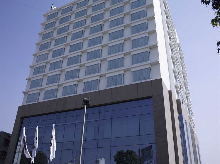 Hotel Starottel Ahmedabad 6