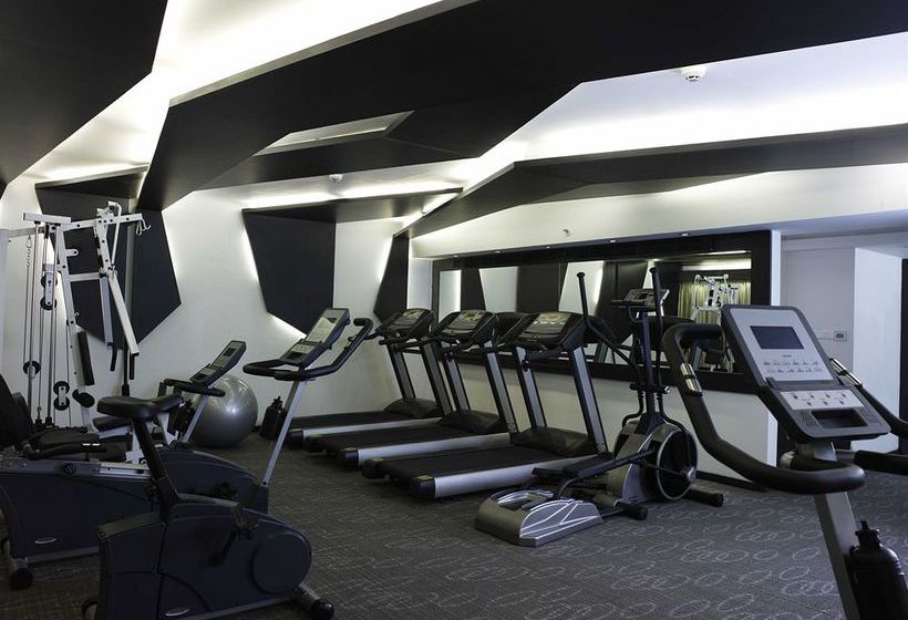 Hotel Starottel Ahmedabad 7