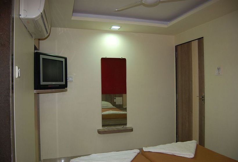 Hotel Galaxy Residency 5
