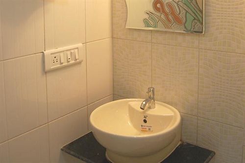 Hotel Galaxy Residency 6