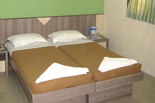 Hotel Galaxy Residency 8