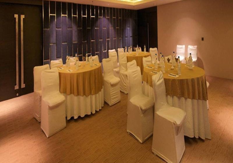 Hotel Royal Orchid Jaipur 15