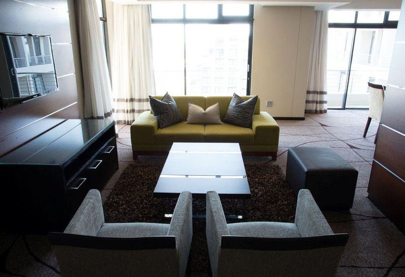 Premier Hotel Elicc 10