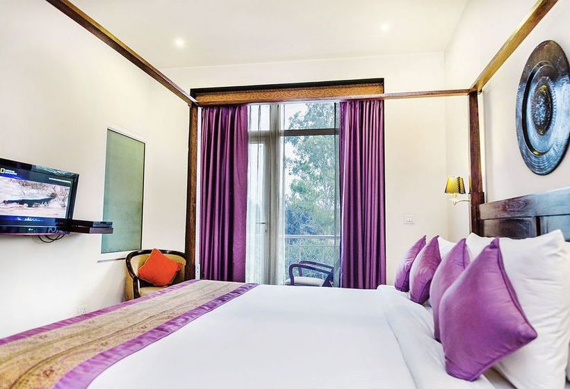 Hotel Mantra Amaltas 10
