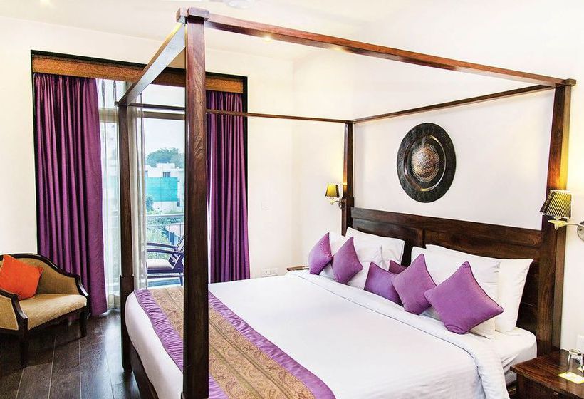 Hotel Mantra Amaltas 11