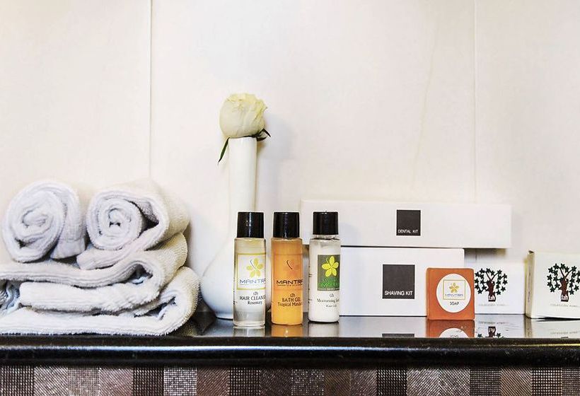 Hotel Mantra Amaltas 12