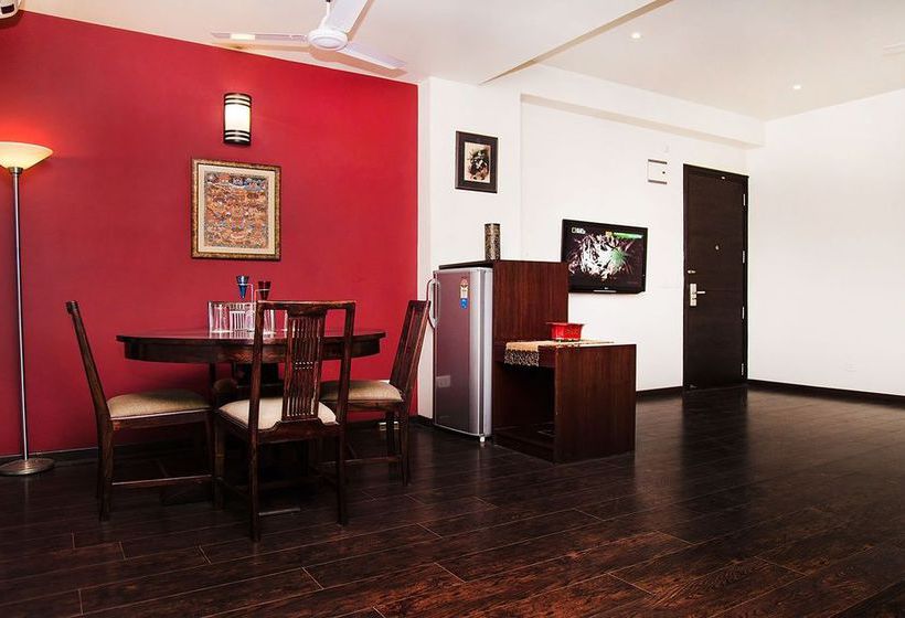 Hotel Mantra Amaltas 8