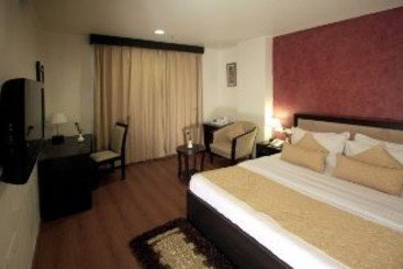 Hotel Clarks Inn Kaushambi 6
