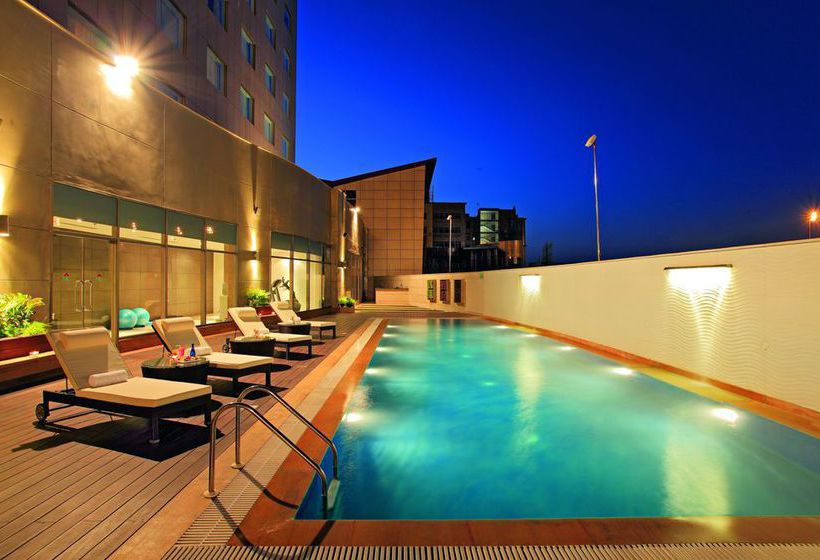 Hotel Radisson Gurugram Udyog Vihar 17