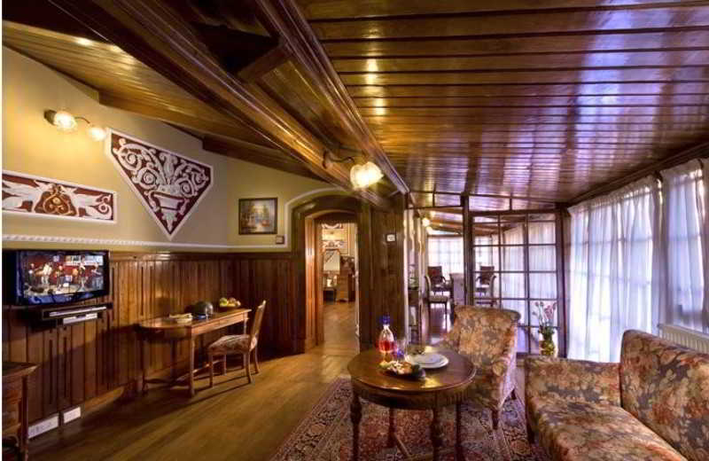 Welcomheritage Regency Villas