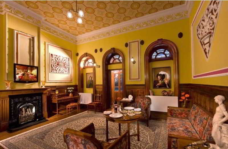 Welcomheritage Regency Villas 4