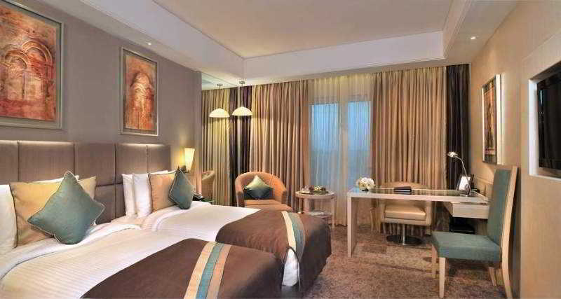 Hotel Radisson Hyderabad Hitec City 15