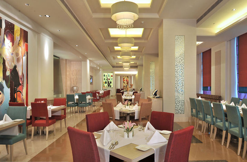 Hotel Radisson Hyderabad Hitec City 7