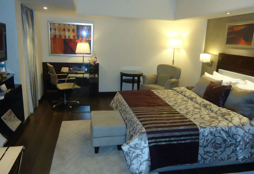 Hotel Park Plaza Ahmedabad Ellis Bridge 1