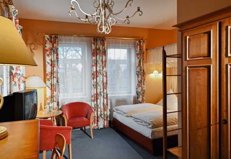 Grand City Hotel Schloss Schweinsburg 13