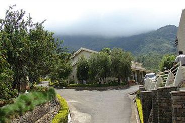 Hotel Sienna Village 10