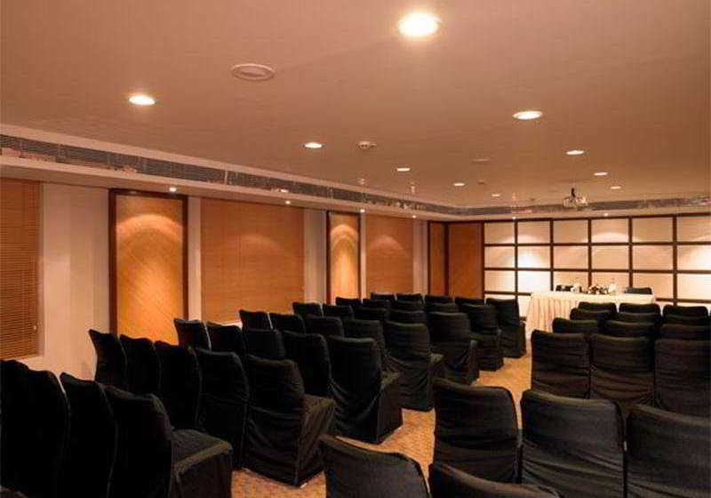 Hotel Royal Orchid Central Grazia 11