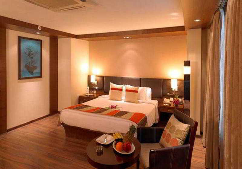 Hotel Royal Orchid Central Grazia 13