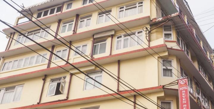 Hotel Seven Seventeen