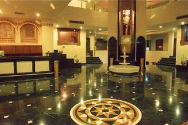 Hotel Raj Vilas Palace 1