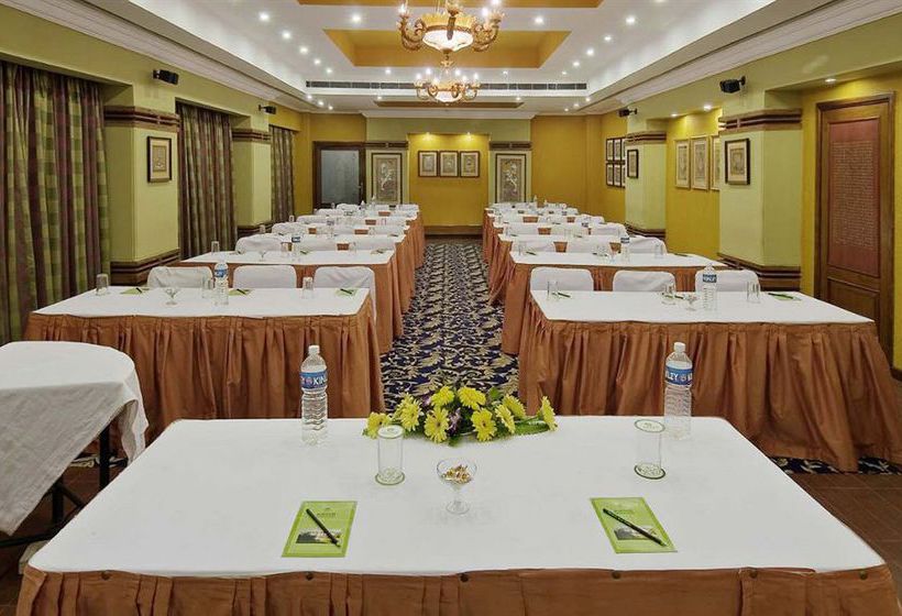 Hotel Mayfair Lagoon 10