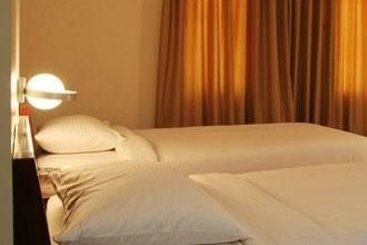 Hotel Tara Residency 3