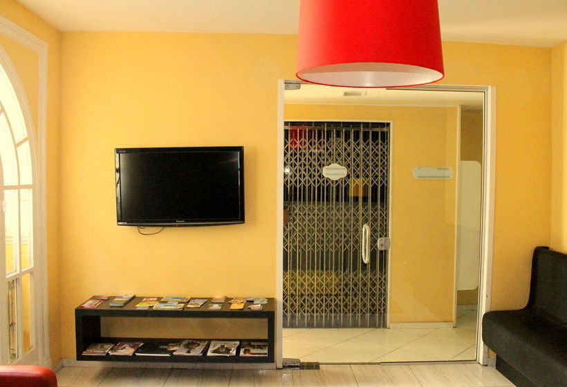 Hospedaria Bueno  | Rio de Janeiro | Rio de Janeiro | Brasil 12