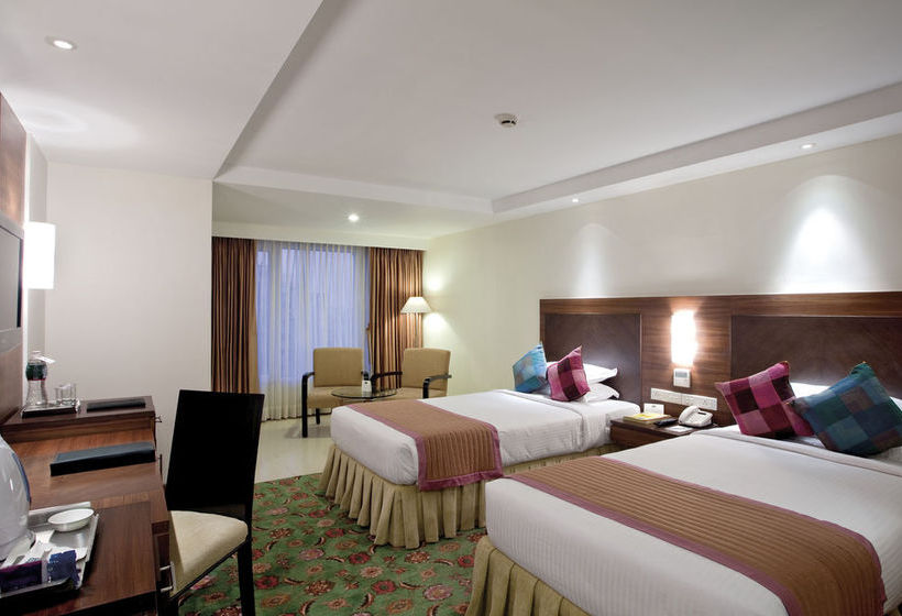 Hotel Country Inn & Suites by Radisson Ahmedabad 11