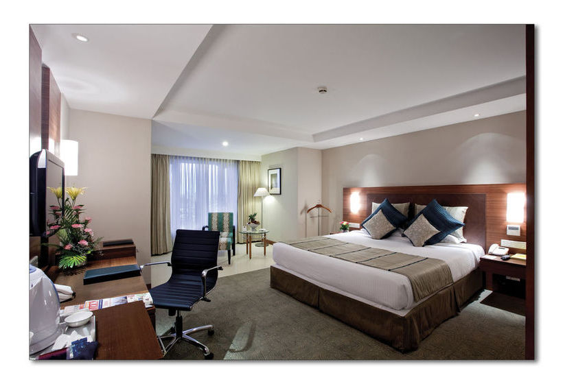 Hotel Country Inn & Suites by Radisson Ahmedabad 17