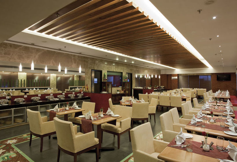 Hotel Country Inn & Suites by Radisson Ahmedabad 5