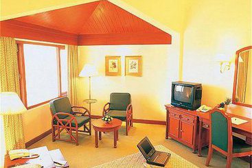 The Gateway Hotel Beach Road 3