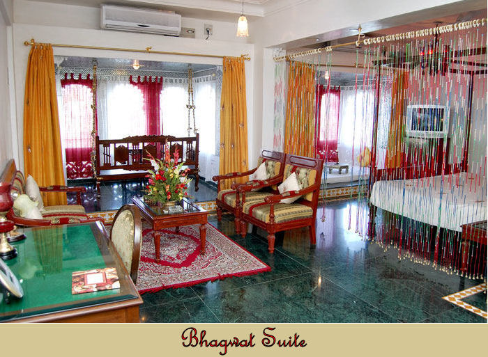 Lake Pichola Hotel 1