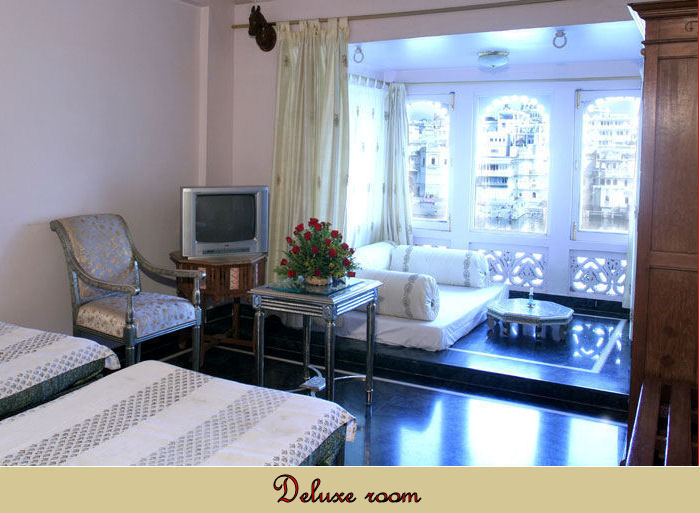 Lake Pichola Hotel 2