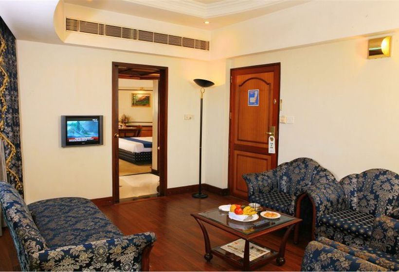 Hotel Residency Tower 10