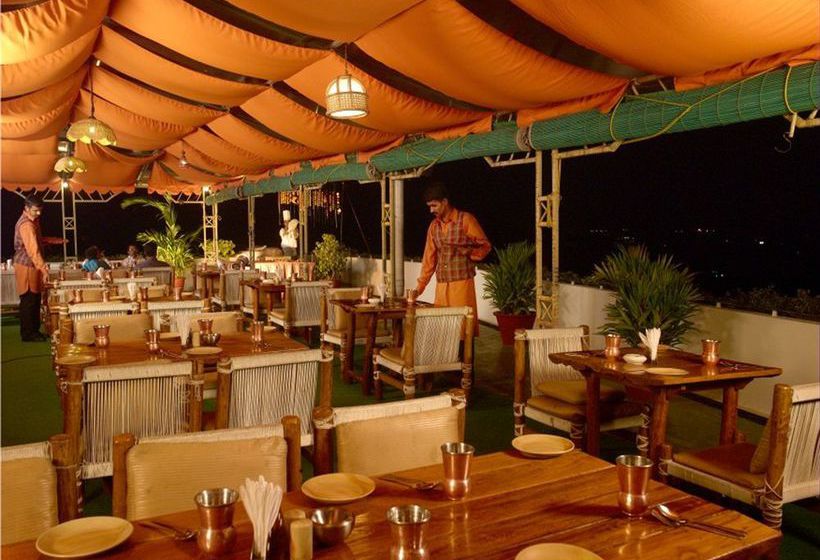 Hotel Residency Tower 12