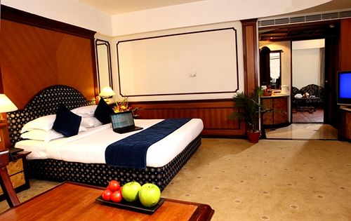 Hotel Residency Tower 16