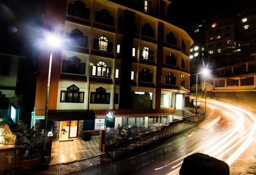 Hotel Central Hill Resort 15