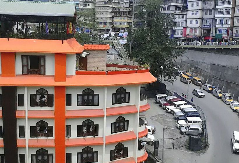 Hotel Central Hill Resort 9