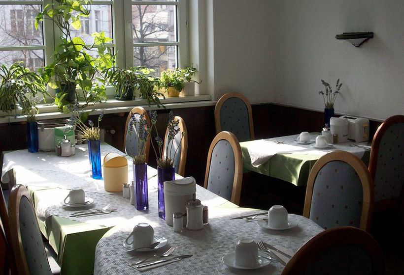 Hotel Amelie Berlin West 9