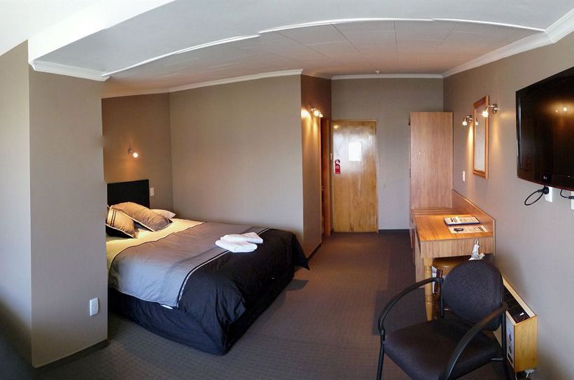 Fiordland Hotel & Motel 2