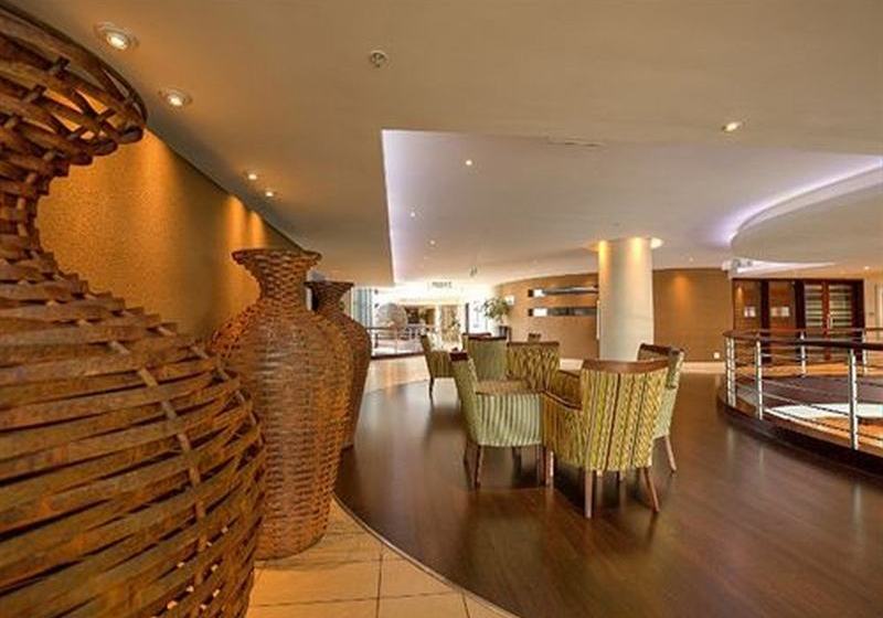 Hotel City Lodge OR Tambo Airport 4