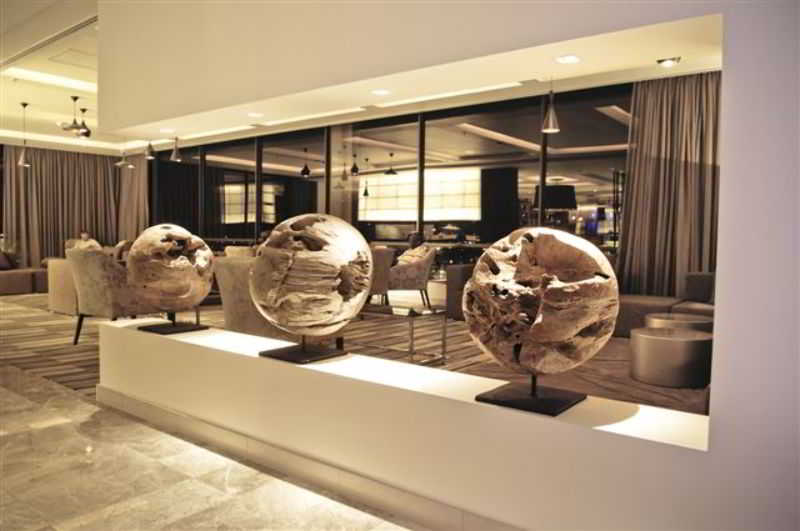 Hotel Southern Sun Hyde Park 1