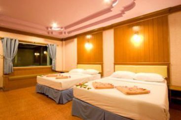 Phi Phi Don Chukit Resort 7