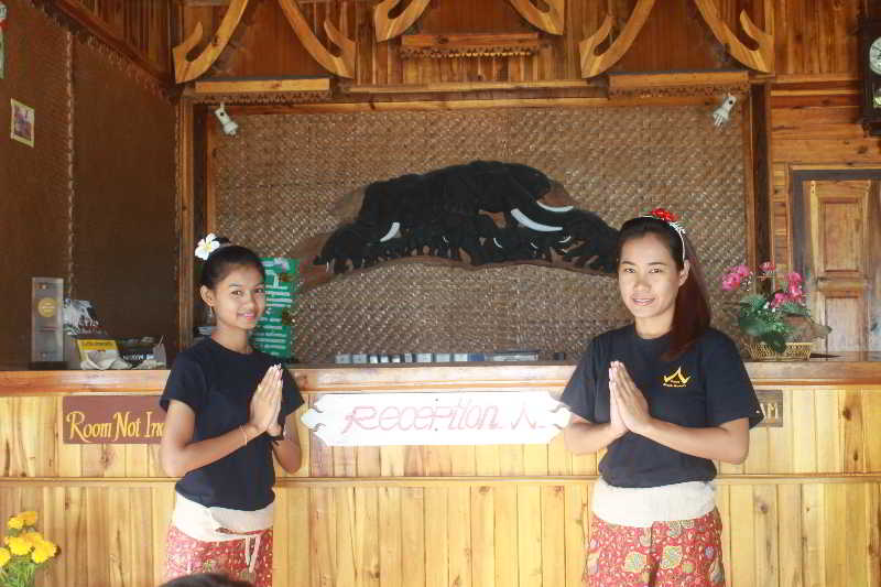 Phi Phi Relax Beach Resort 15